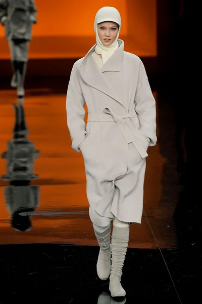 Look 4